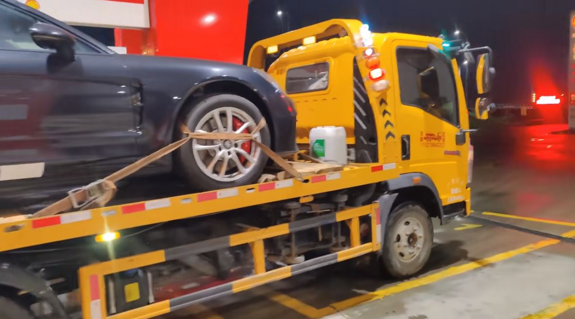 德州行车途中遇到突发状况该如何呼叫道路救援？